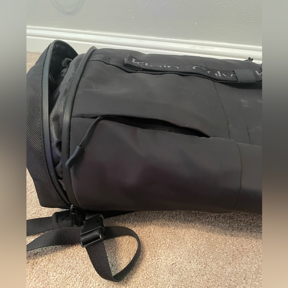 BRAND NEW Calvin Klein Performance Backpack - Picture 7 of 13